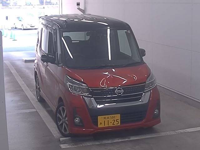 3005 NISSAN DAYZ ROOX B21A 2018 г. (NAA Fukuoka)